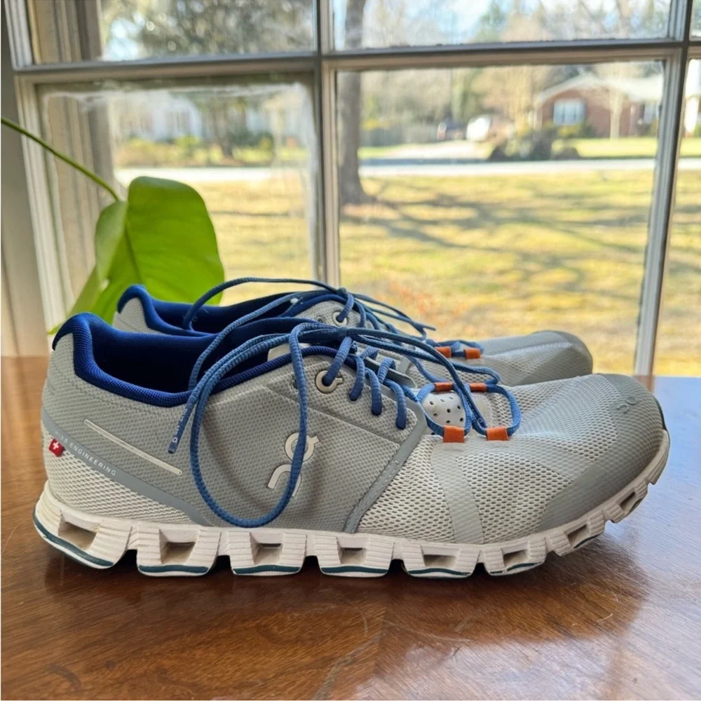On Running Gray Athletic Running 70/30 Shoes - Picture 2 of 11